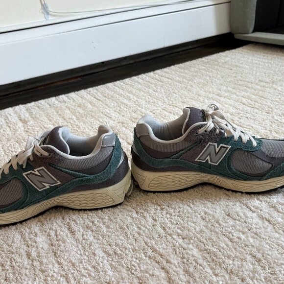 New Balance 2002r Sneakers - Picture 7 of 7